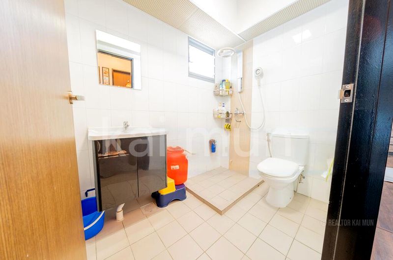 Premium HDB for Sale in  682A Edgedale Plains - Image 9